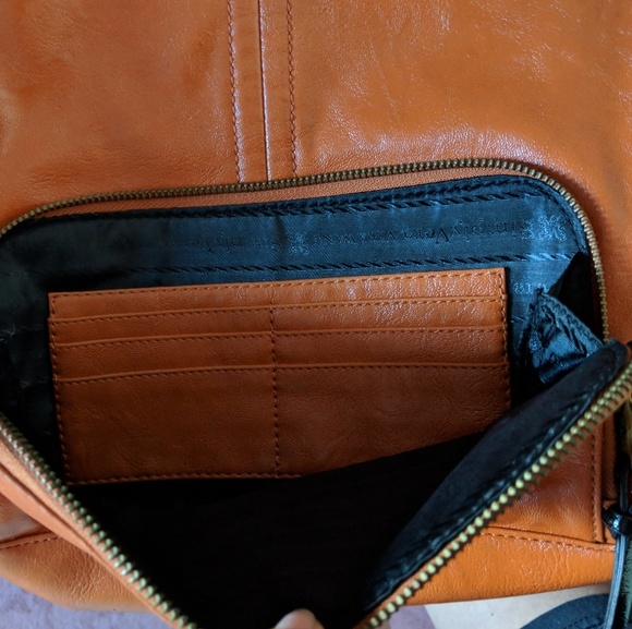 Vera Wang Purse/Handbag - Picture 3 of 5